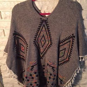 ❌ SOLD ❌ Reversible Poncho!!